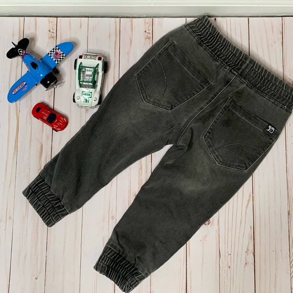 Joe’s Jogger Jeans 👖 - Picture 3 of 9